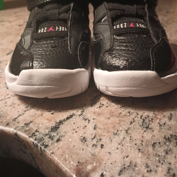 Nike Jumpman Two- baby - Picture 4 of 5